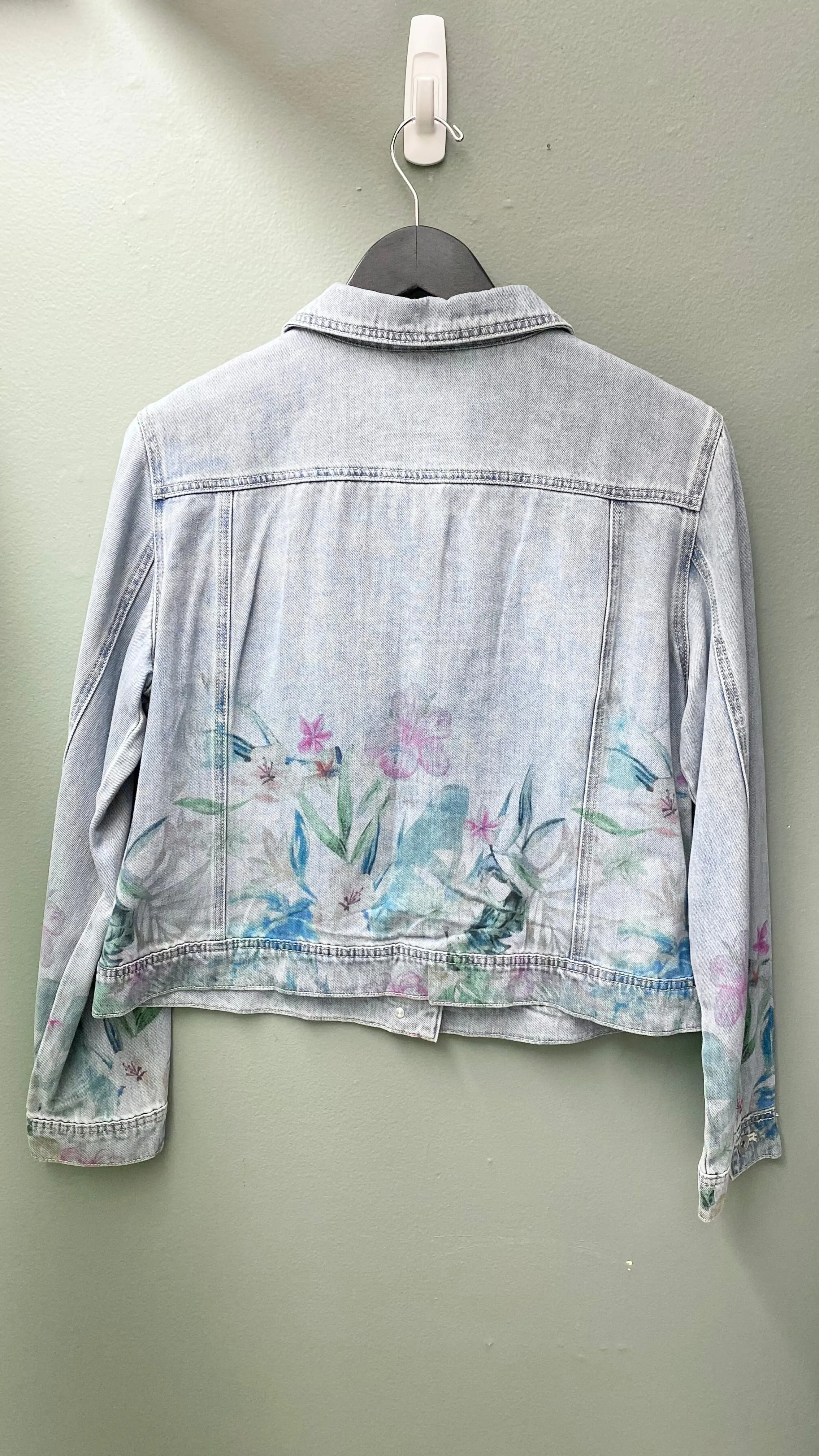 * Charlie B Floral Printed Denim Jacket