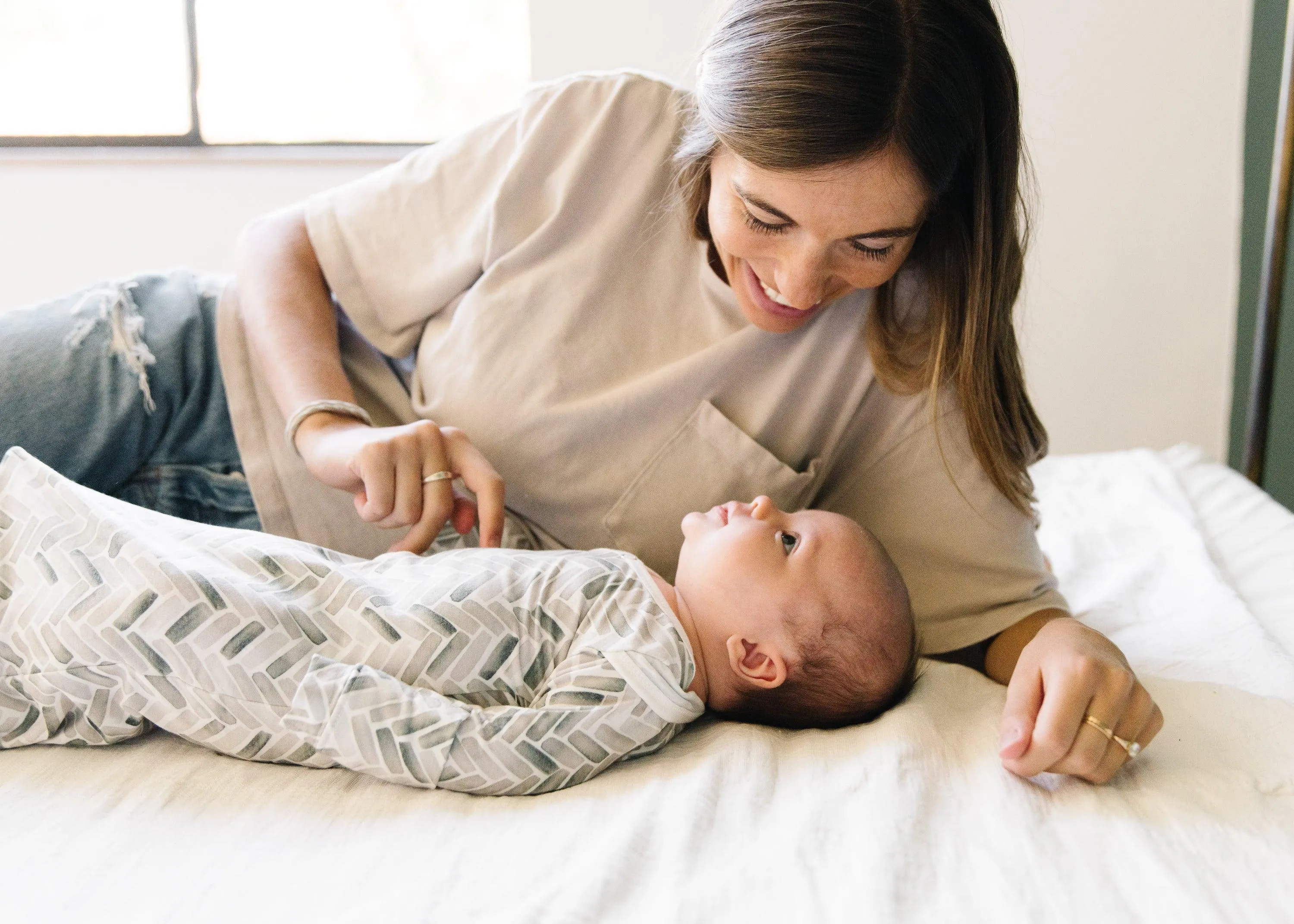 Alta Newborn Knotted Gown