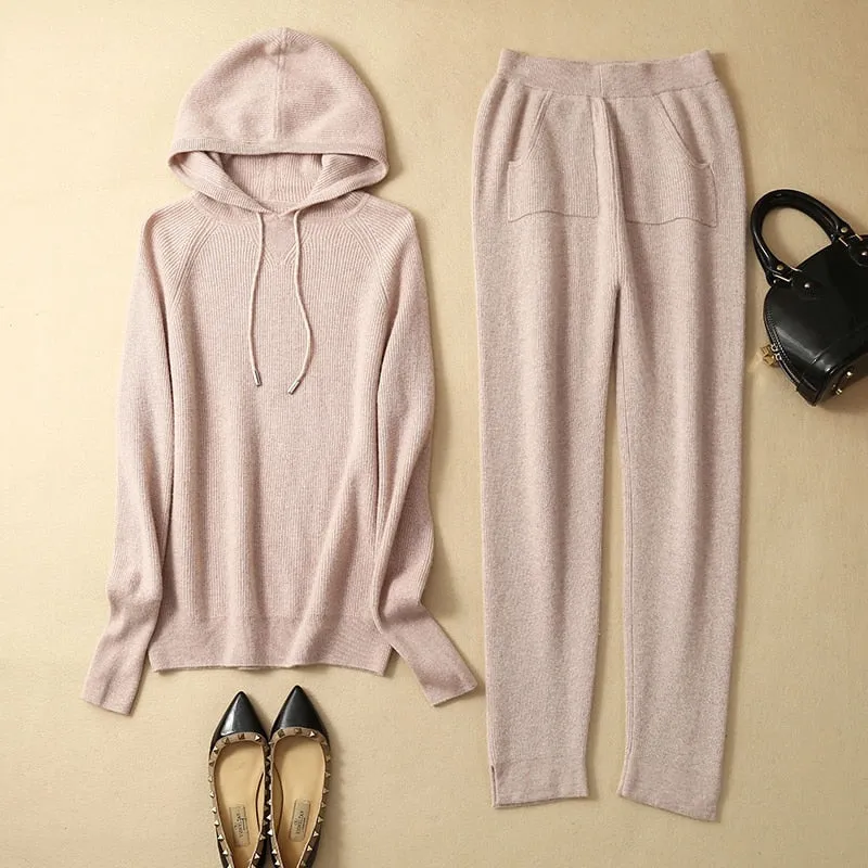Autumn and Winter Women's Cashmere Hooded Sweater(Pants Not Included)