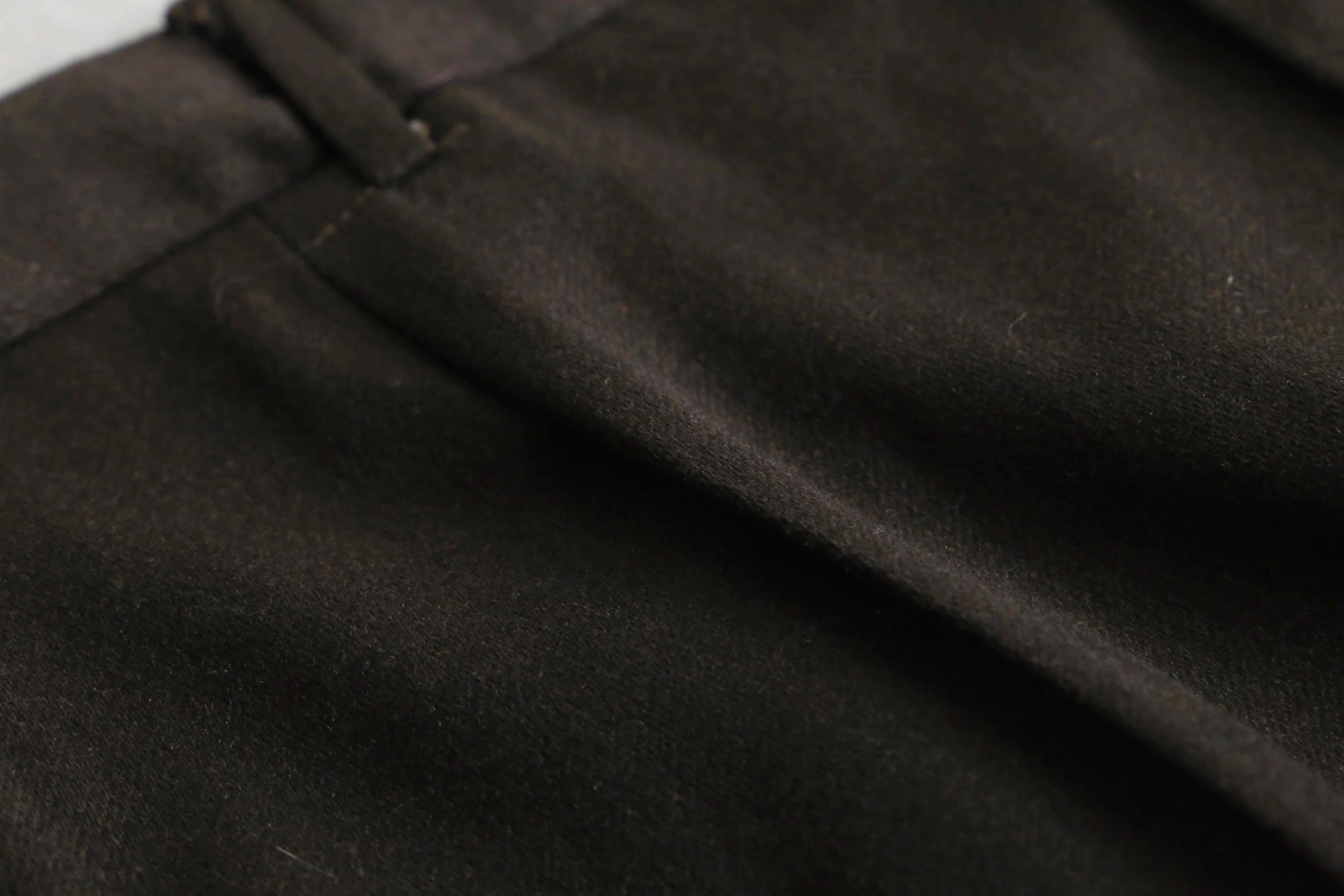 dark brown color wool straight slacks