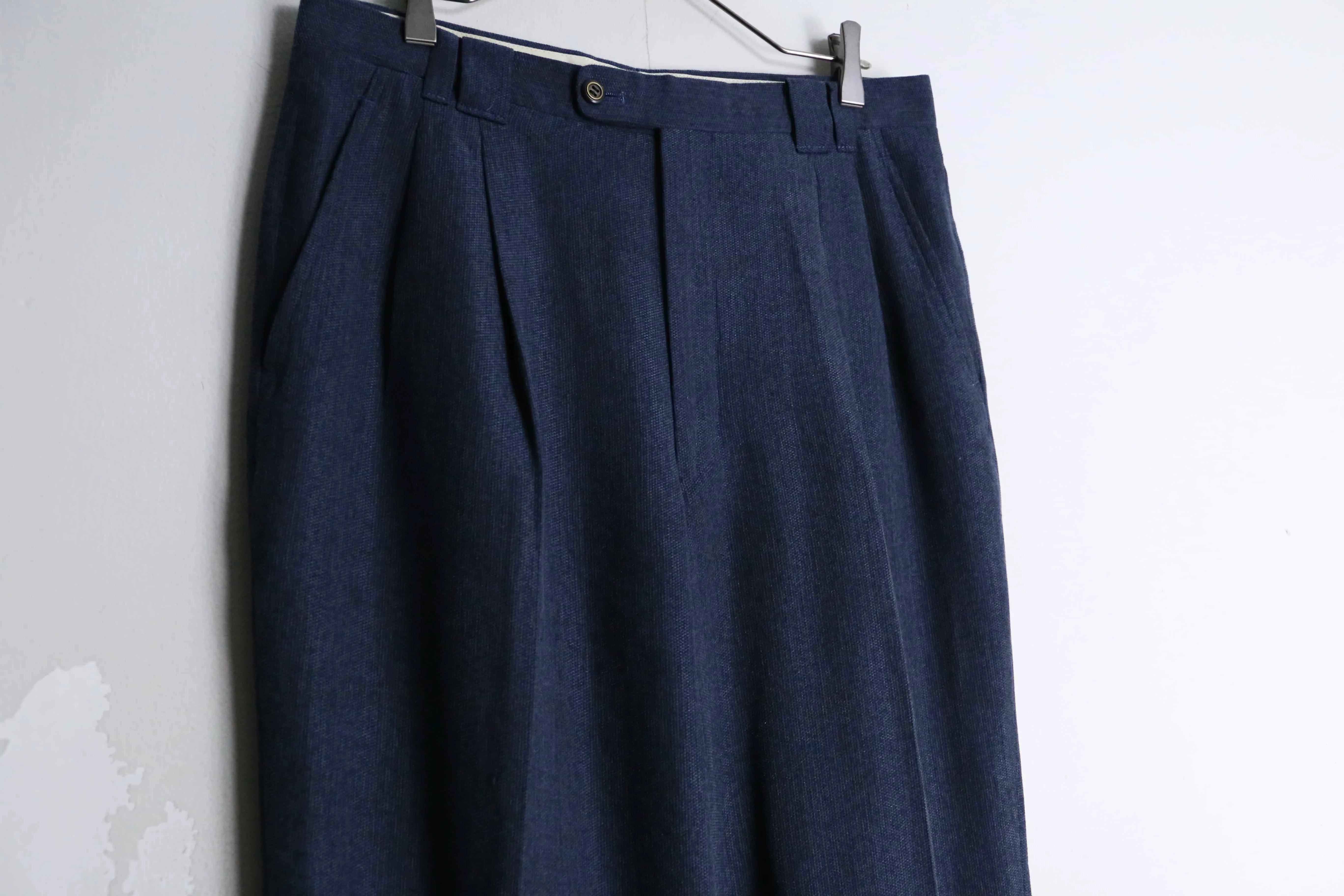 dark navy three tuck stretch slacks