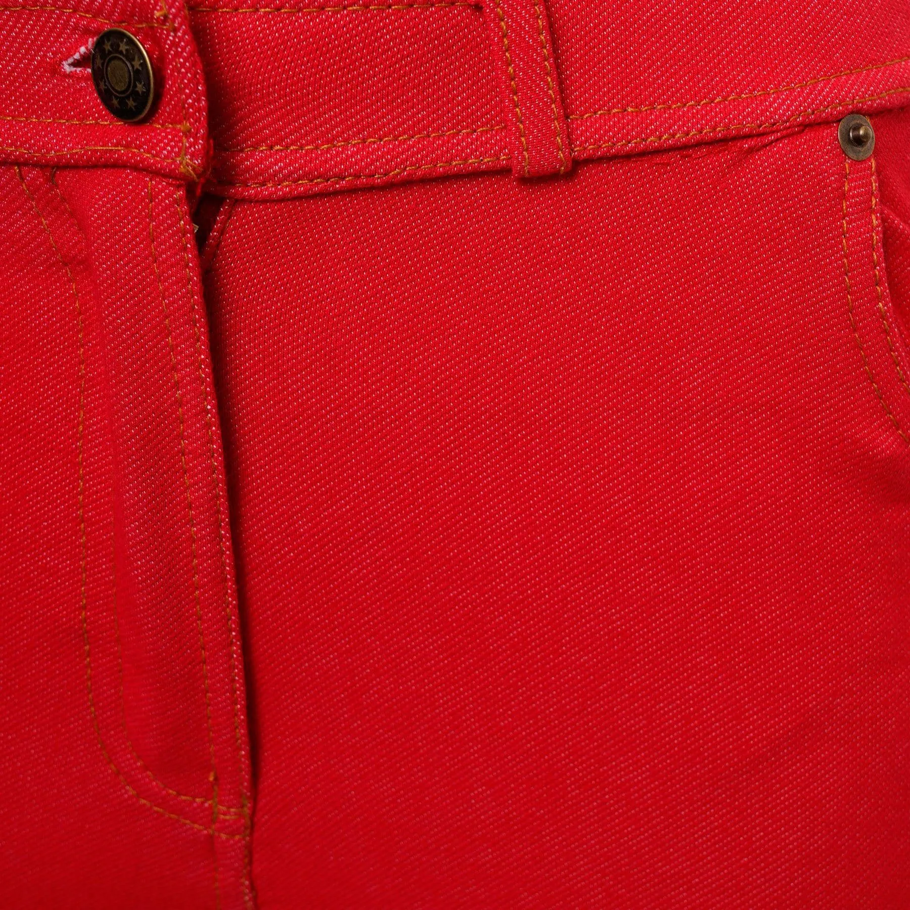 Ladies Red Stretched Buttoned Jeggings