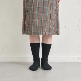 Loose-fitting heel-smoothing socks with elastic cuffs - 649