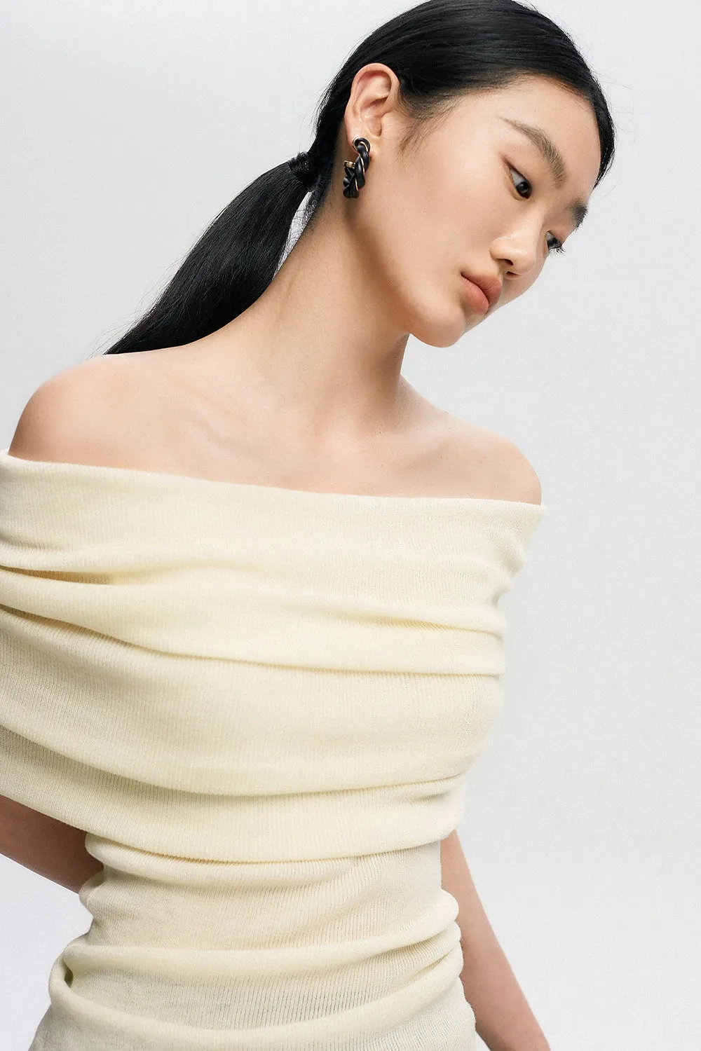 Off-Shoulder Ribbed Knit Short Sleeve Sweater Top