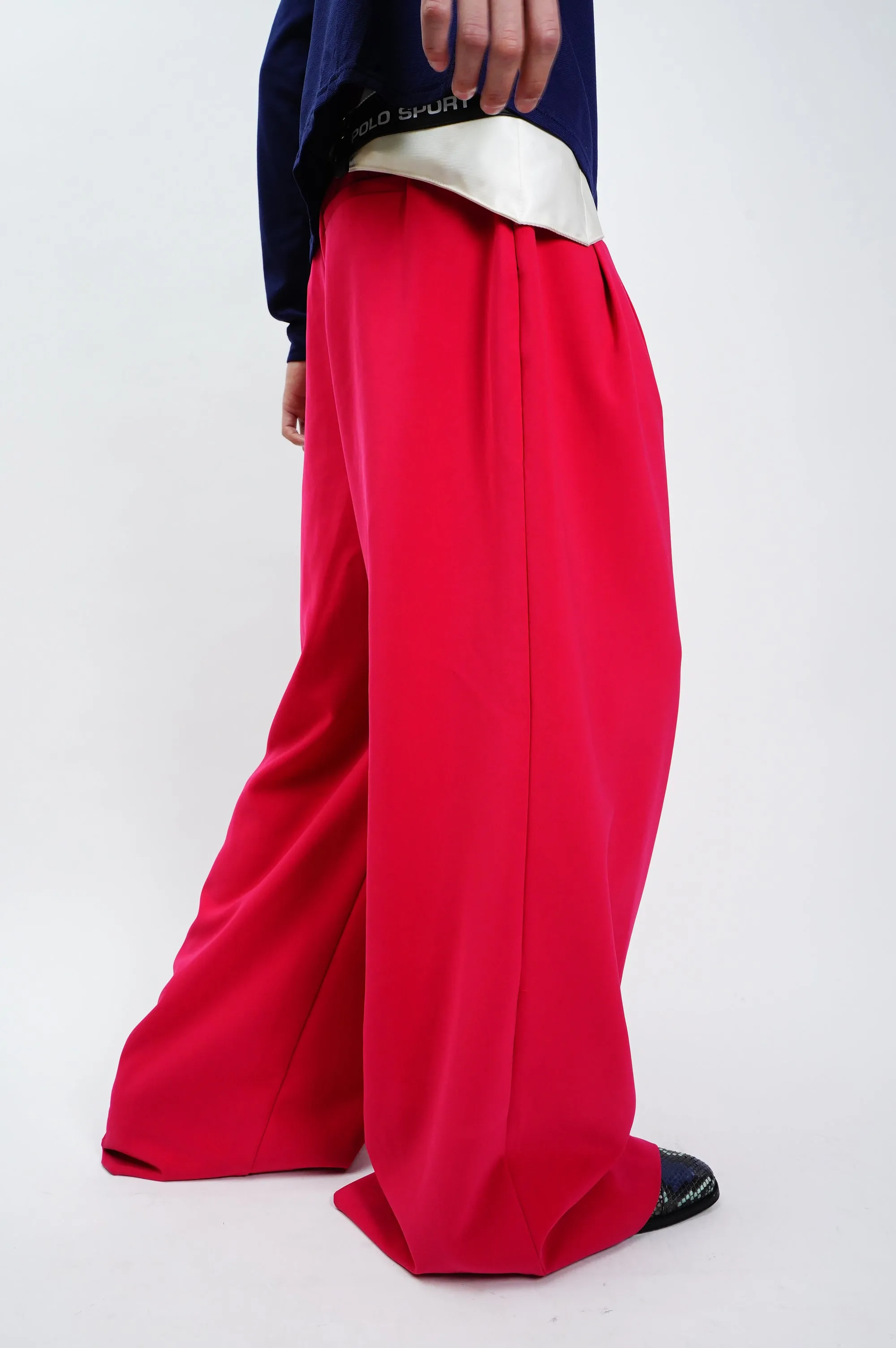 "UNKNOWN" -Two Tuck Wide Slacks-