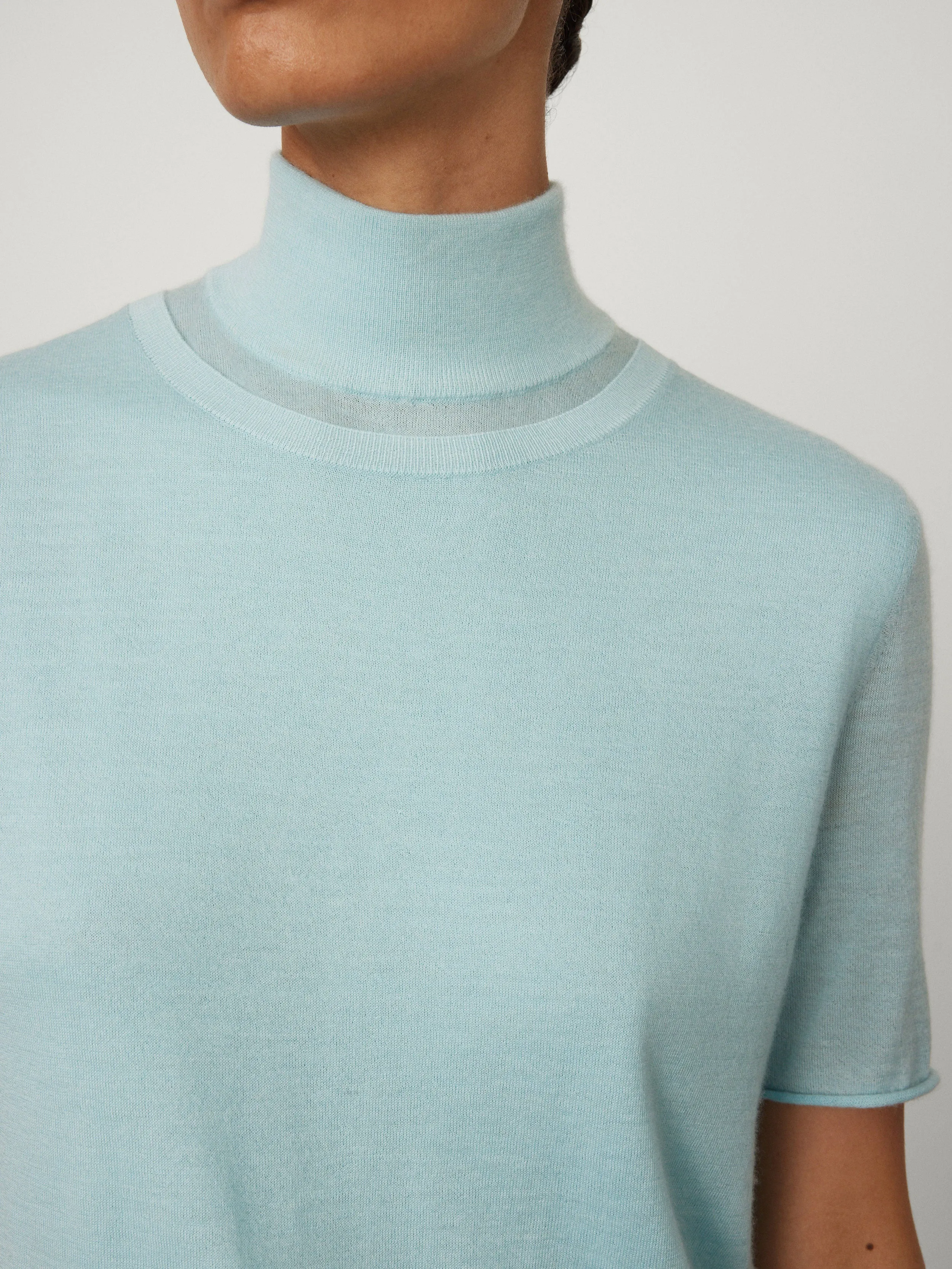 The Ari Tee