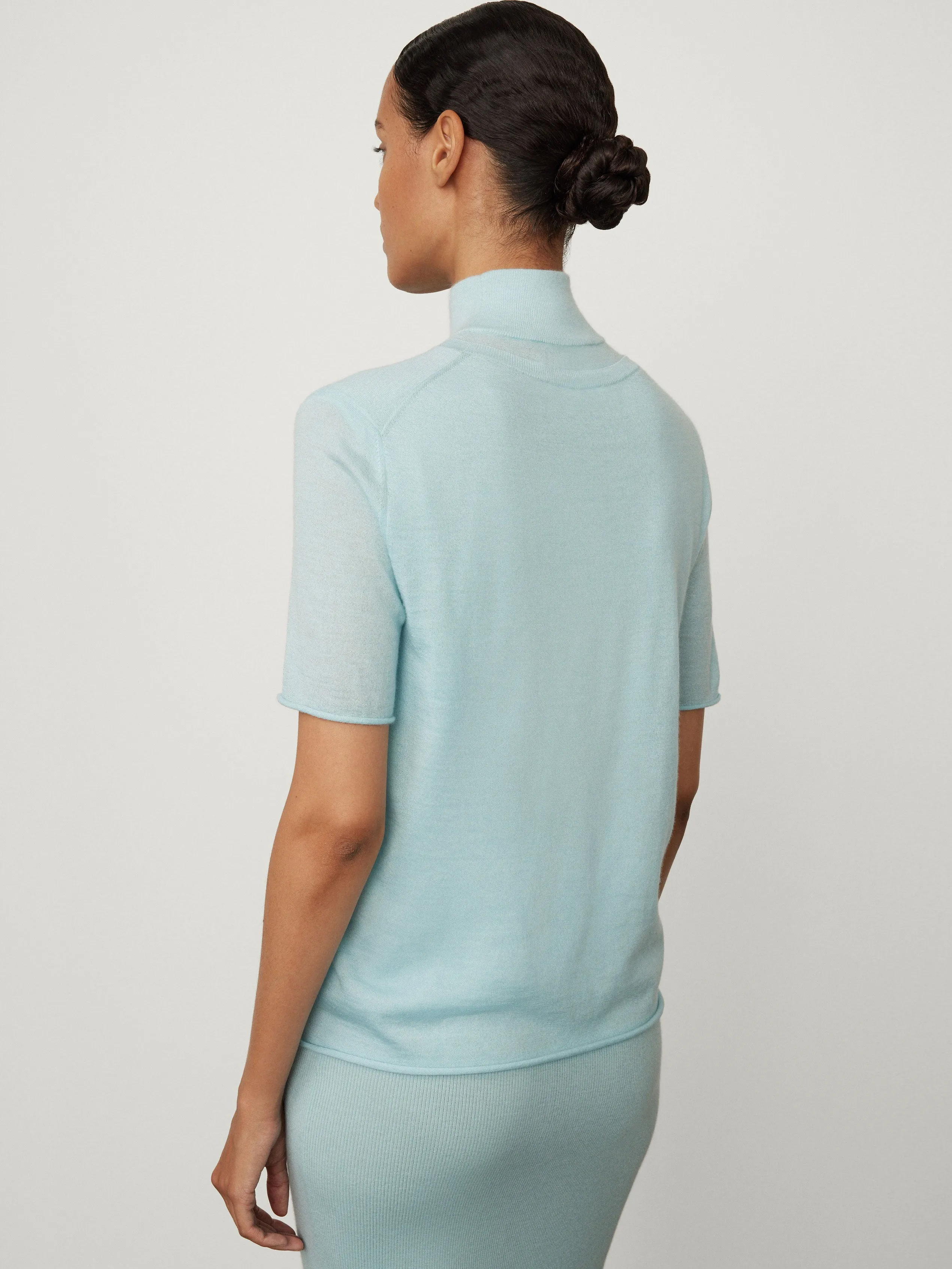 The Ari Tee