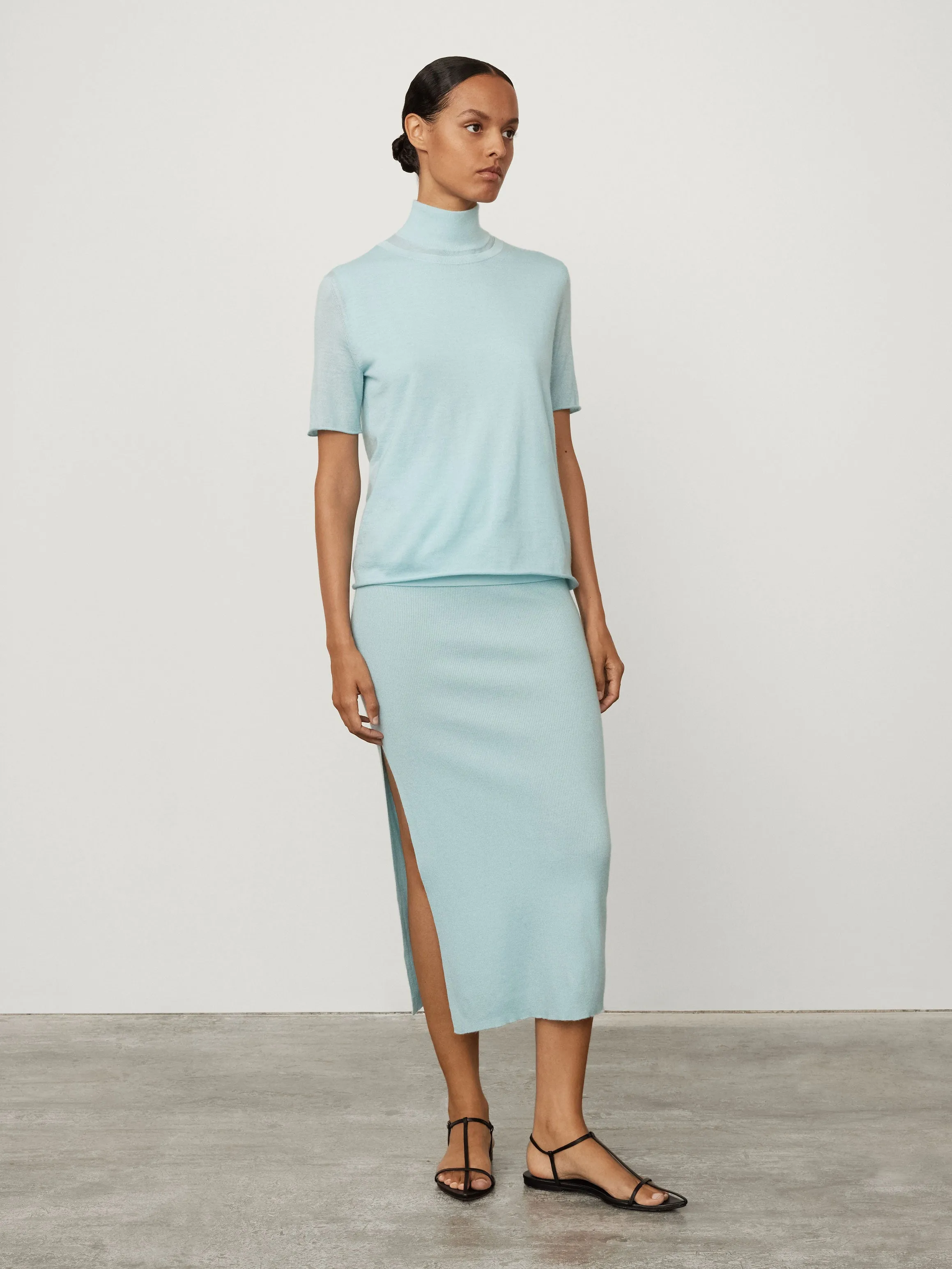 The Ari Tee