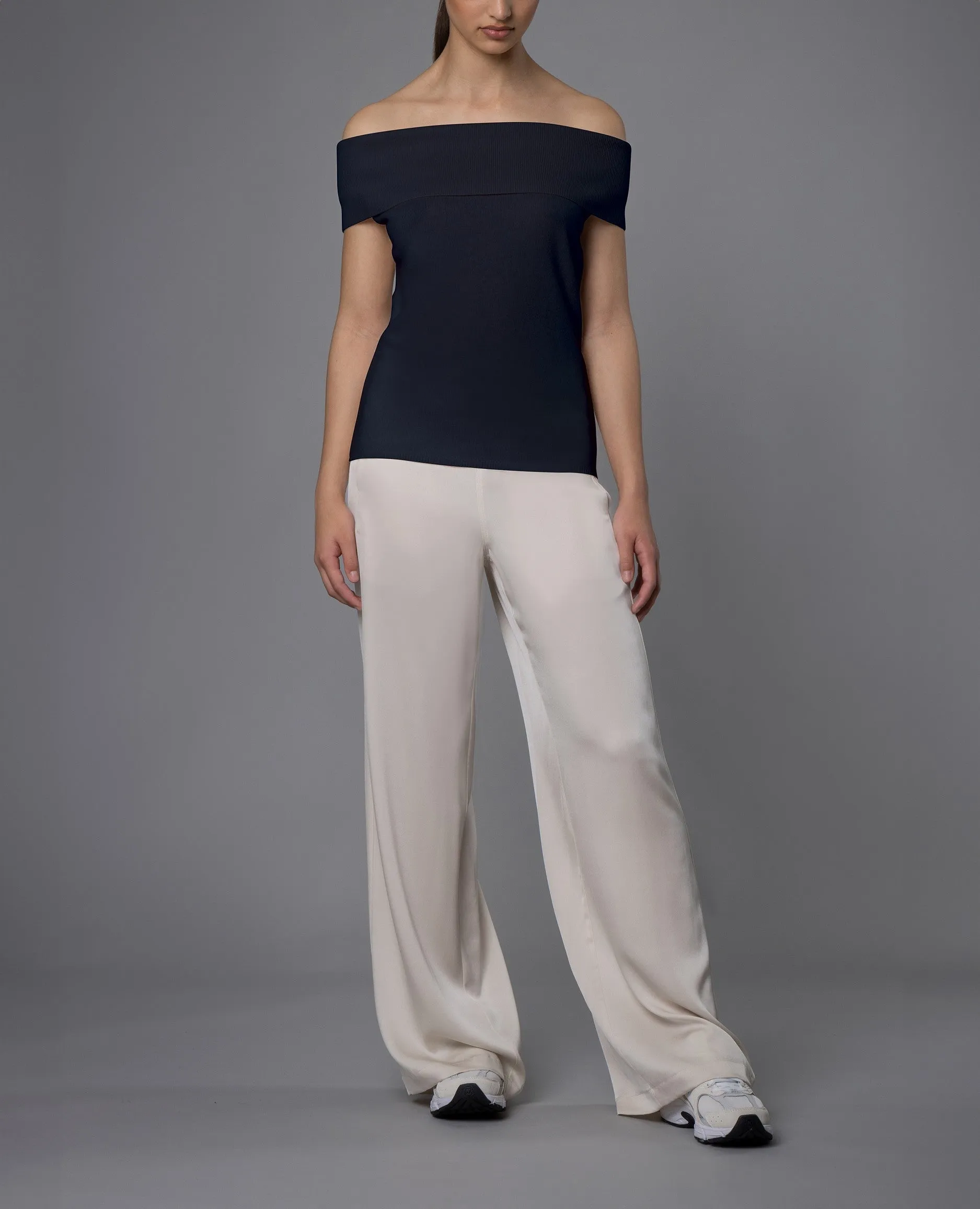 Top aus Cashmere-Mischung in Navy